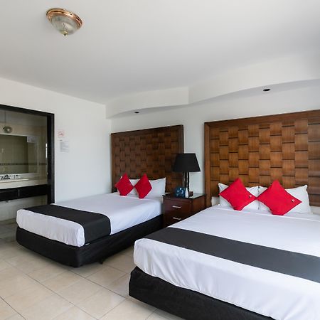 Capital O Zona Dorada Inn, Mazatlán Kültér fotó
