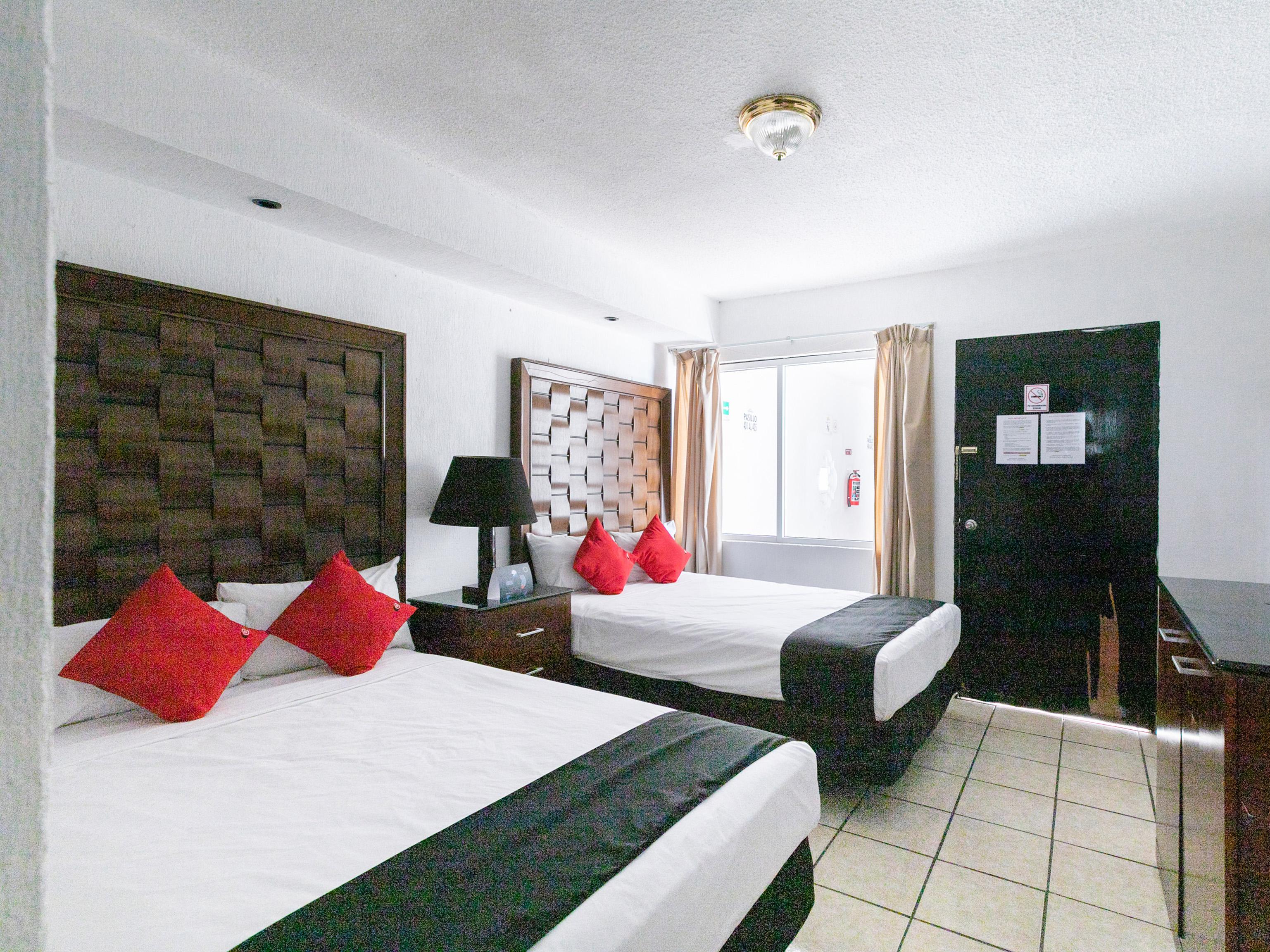 Capital O Zona Dorada Inn, Mazatlán Kültér fotó