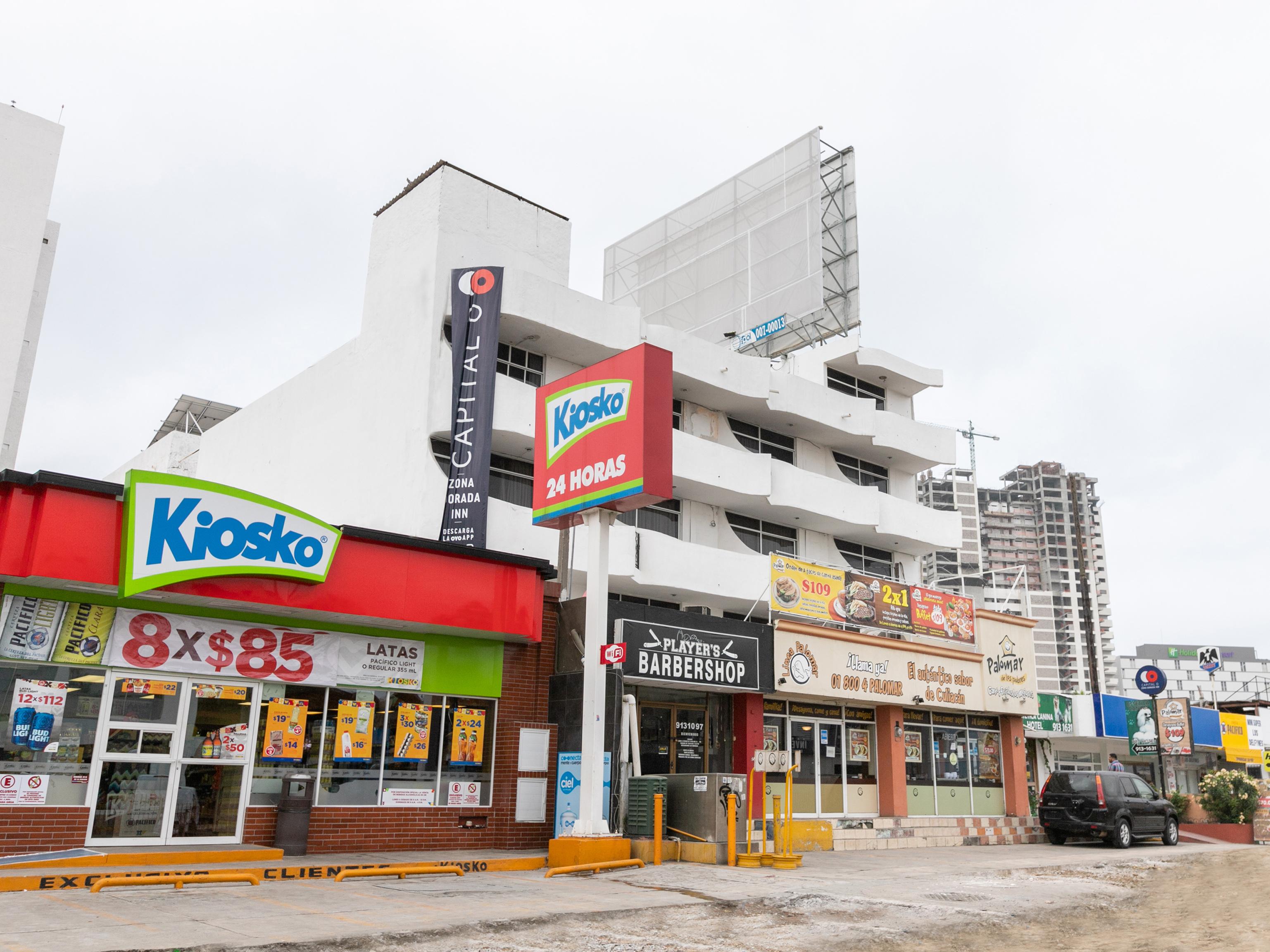 Capital O Zona Dorada Inn, Mazatlán Kültér fotó