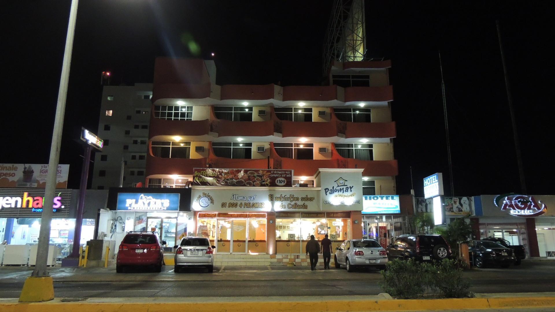 Capital O Zona Dorada Inn, Mazatlán Kültér fotó