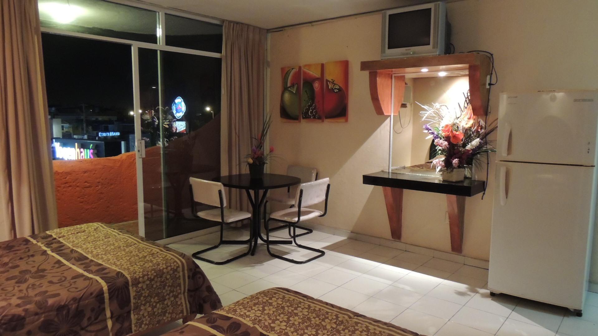 Capital O Zona Dorada Inn, Mazatlán Kültér fotó